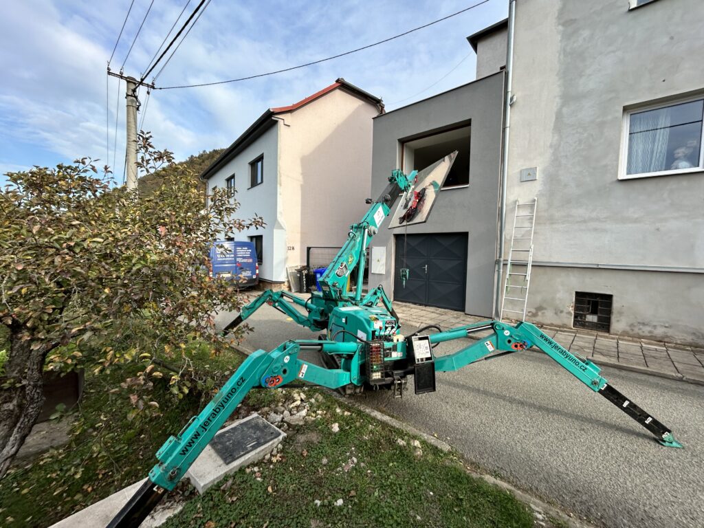 Zasklivani Vakuovou Savkou Minijerab Maeda Unic Praha Brno Breclav Bratislava 1024x768